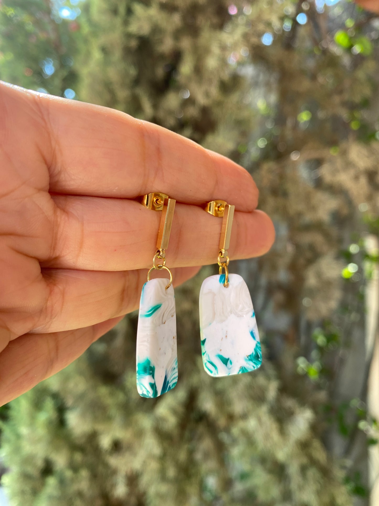 Aretes mármol aqua
